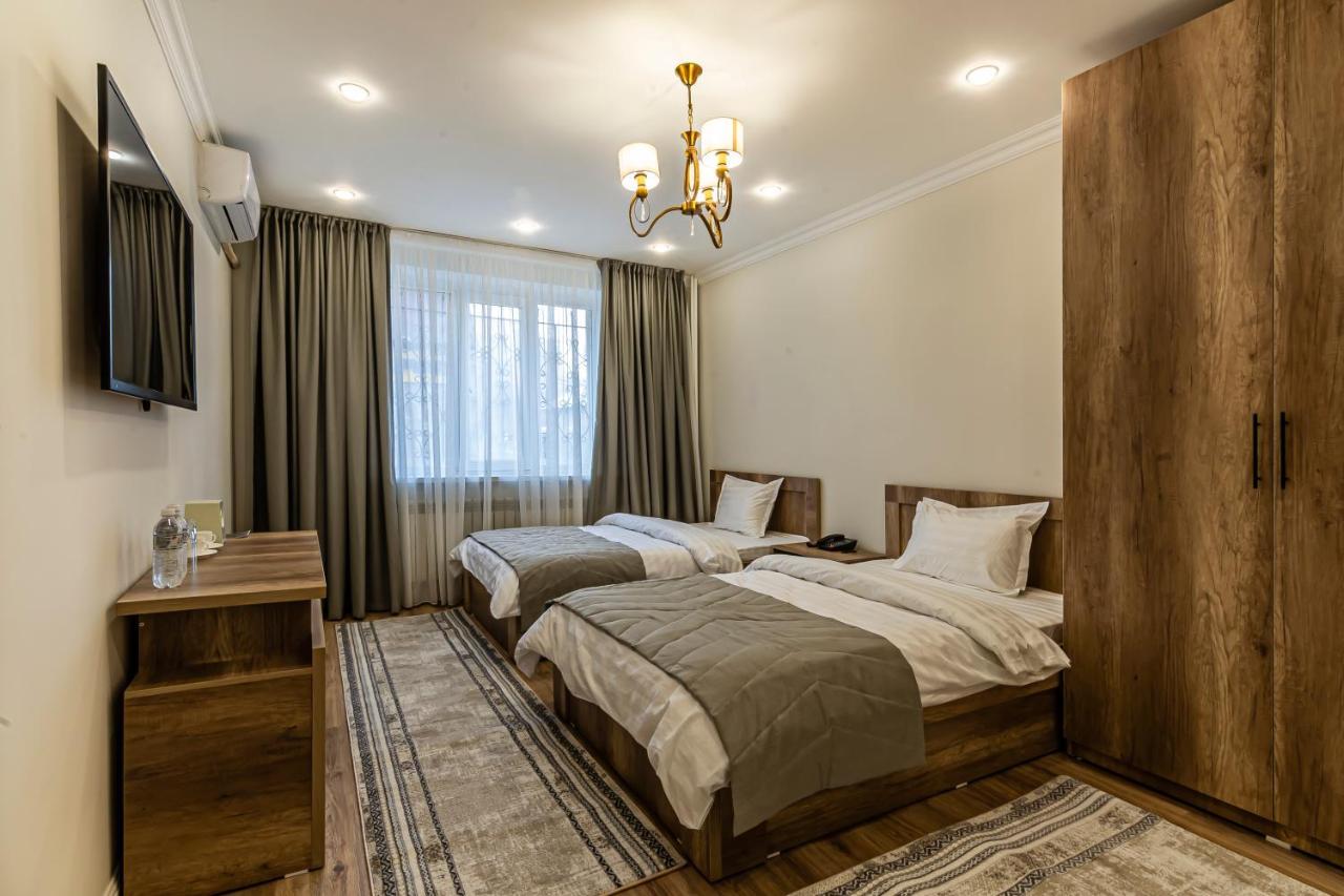 Oscar Hotel By Ag Hotels Group Almati Kültér fotó