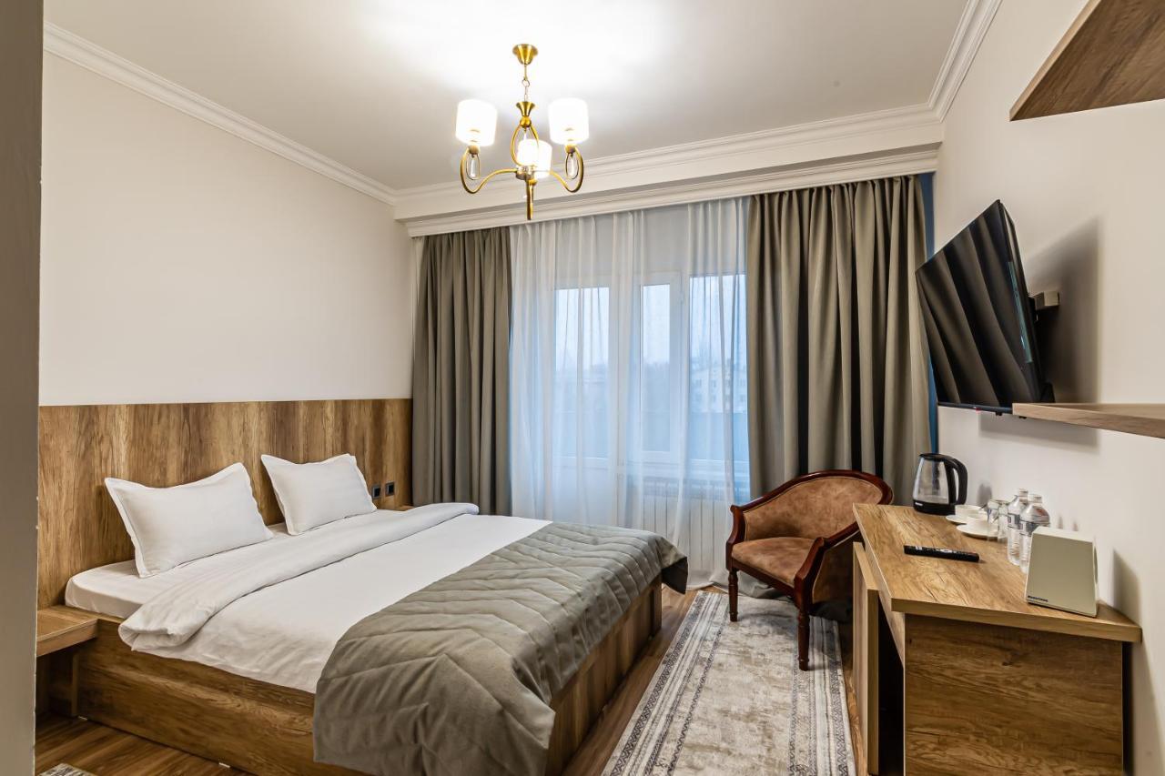 Oscar Hotel By Ag Hotels Group Almati Kültér fotó