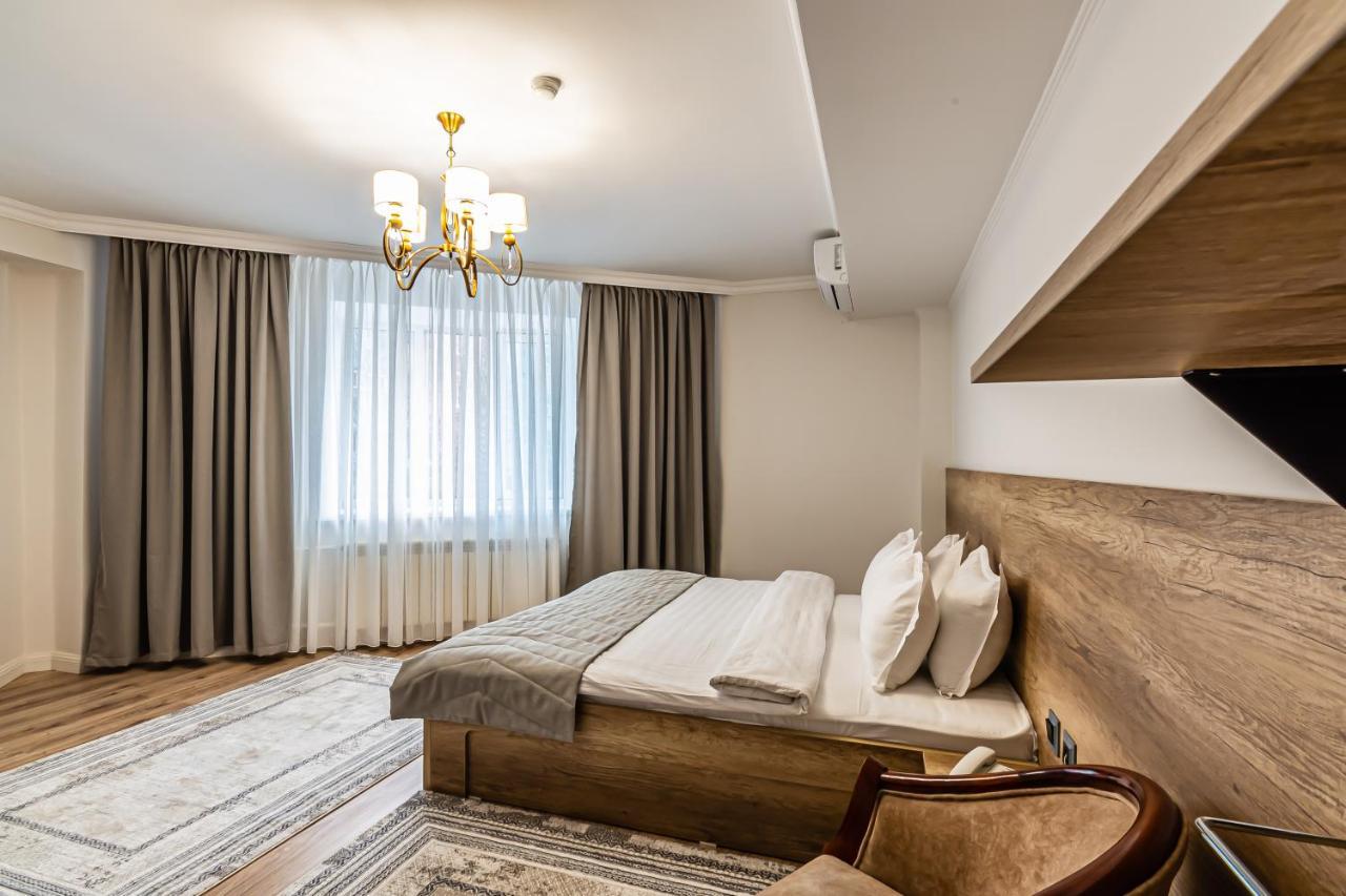 Oscar Hotel By Ag Hotels Group Almati Kültér fotó